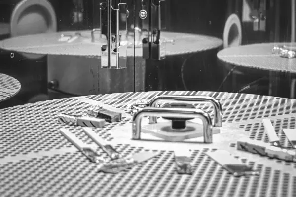 Test de vieillissement mécanique et climatique sur composant horloger