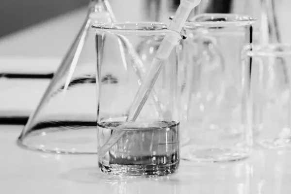 Analyse chimique en laboratoire horloger accrédité ISO 17025 - Metallo-Tests SA